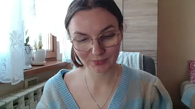 LooveELLYx webcam