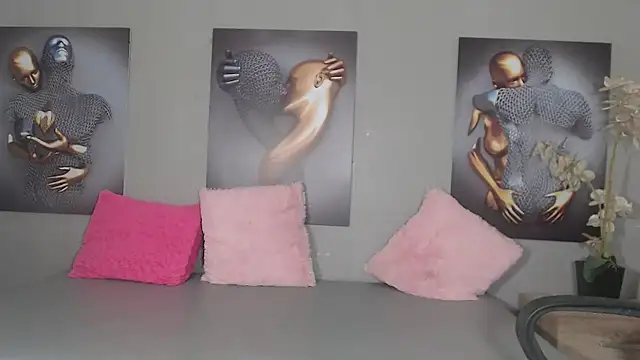 AntonellaBlanc live cam on StripChat