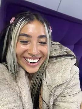 ManuelaVeeleez