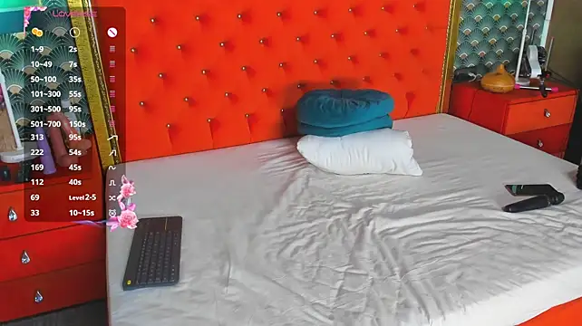VallerieJones webcam