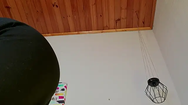 Blueberry_gothic webcam