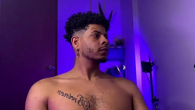 colt_addam live cam preview