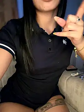 Laura-Khalifa