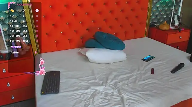 VallerieJones webcam