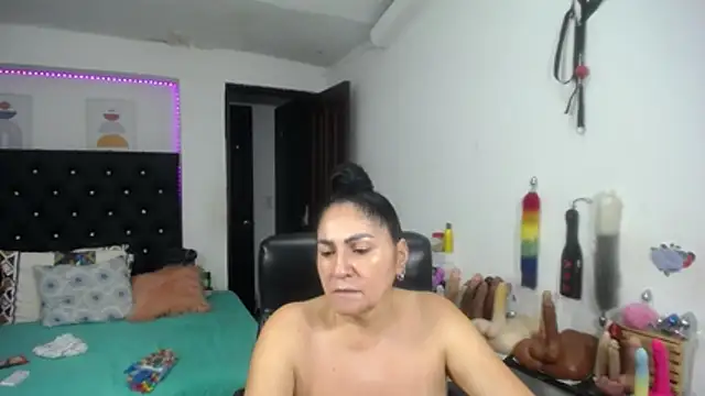 mature_bigboobs10 webcam
