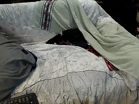 Trish_CurveCock