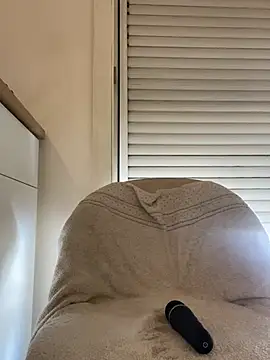 BrumeLove live cam on StripChat