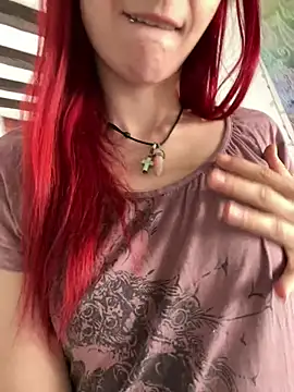 LeylaSquirtyBirty live cam on StripChat