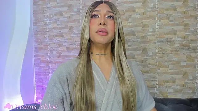 Dreams_Chloe live cam on StripChat