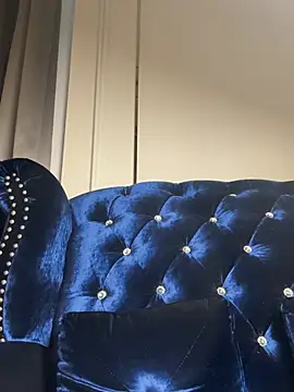 Alittleasiangirl live cam on StripChat