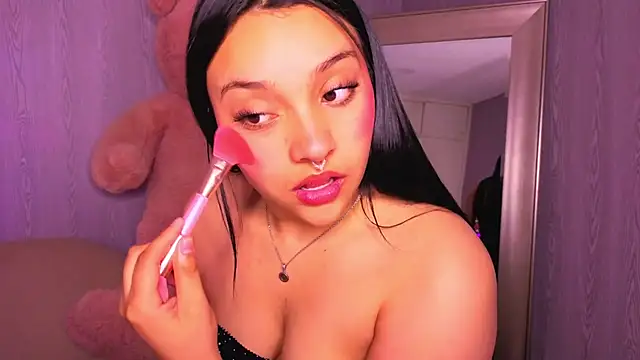lia_harper_t