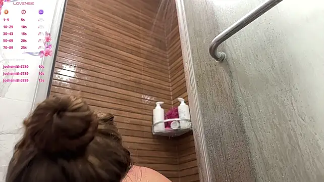 selena_favn