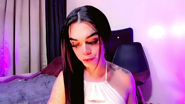 lesly_xx live cam on StripChat