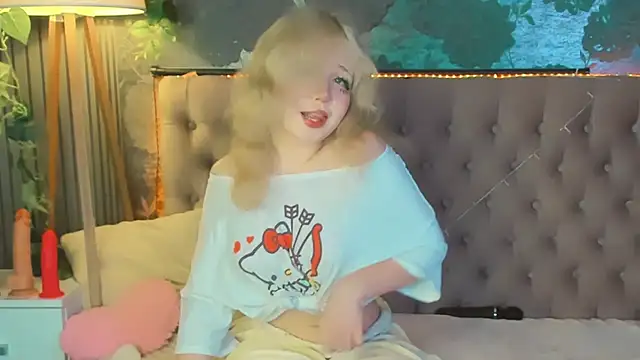 EmilyAngells webcam
