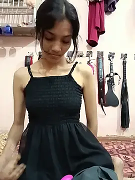 asianexotic_submissive (G young) - Striptease 💕 Nude 😘 Doggystyle