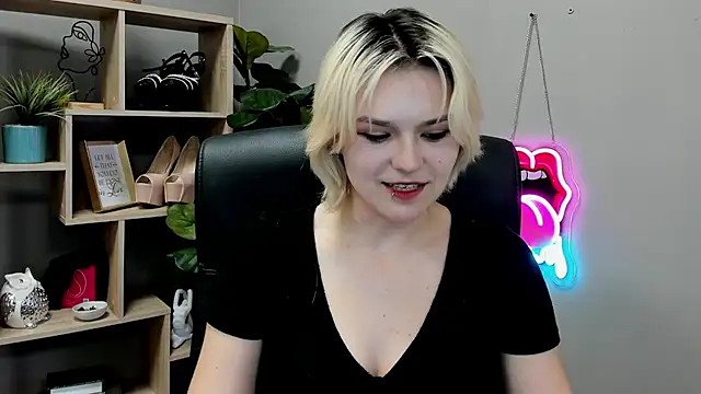 SweetLilyxo webcam