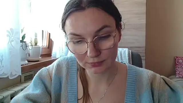 LooveELLYx webcam