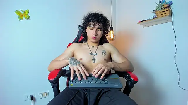 JackSavage_ live cam on StripChat