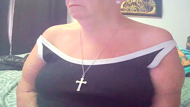 Playful_MILF_Demi