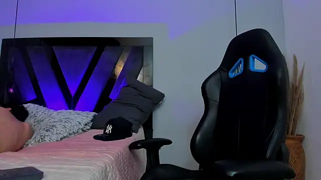 darwin_vargas live sex cam