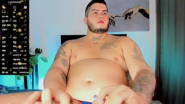 Thomas_chubbyxhot
