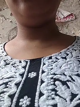 shiny_krisha webcam