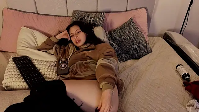 Katt_Moonn webcam