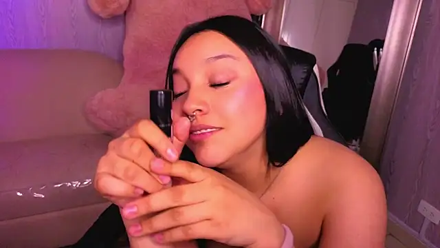 lia_harper_t