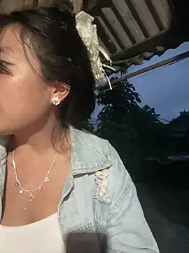 Hikomy- live cam on StripChat