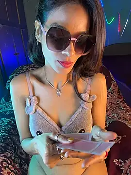Ivy_the_goddess webcam