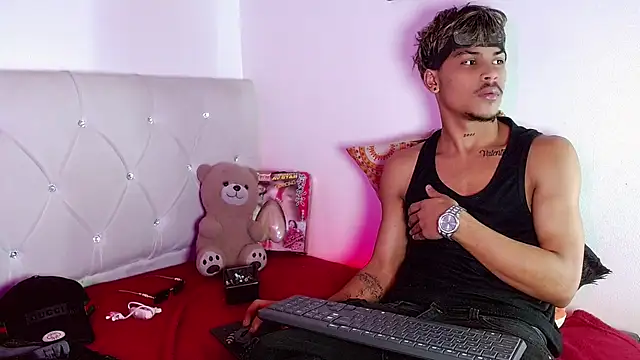 Angel_foxc13 webcam