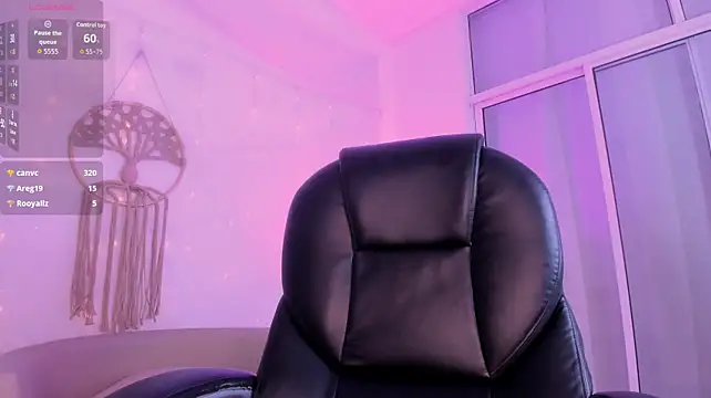 live voyeur web cam Ginni Charlotte