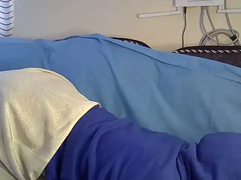 Petite_Ebony10 live cam on StripChat