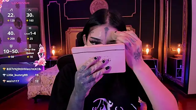 Kat_VonDe webcam