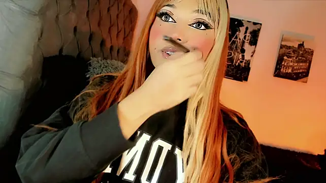 misstreslatin webcam