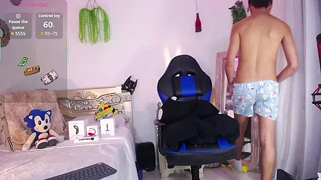 huge_armound