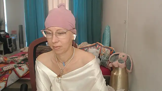 LuxuryNika