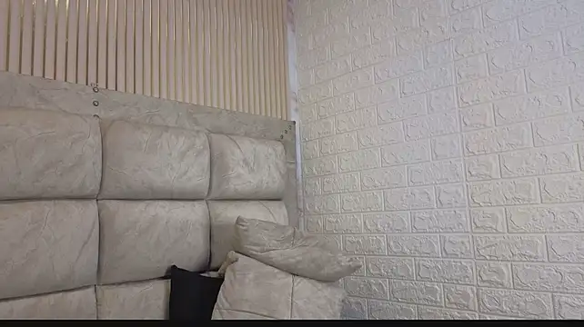 julayboobs1 live sex cam