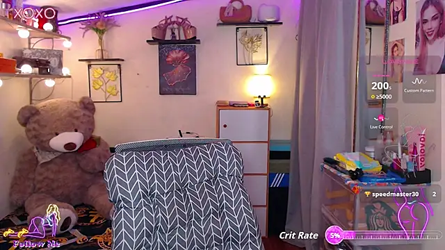 izabella_moore