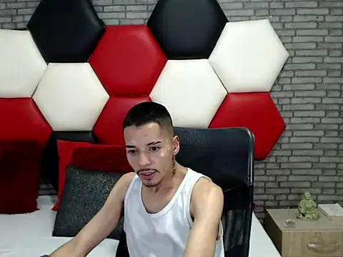 Thristan05 webcam