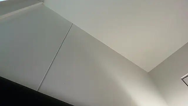 happynewyear111222 live cam on StripChat