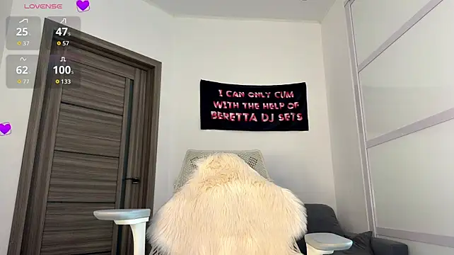 MonaBurn webcam