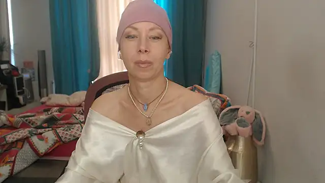 LuxuryNika