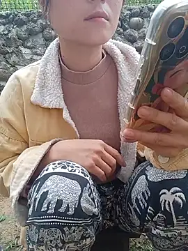 Linda-yiyi webcam