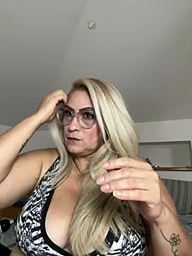 x_elena_x webcam