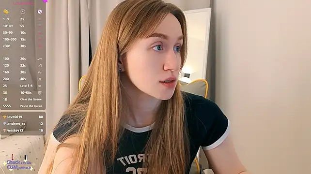 mowalova live cam on StripChat