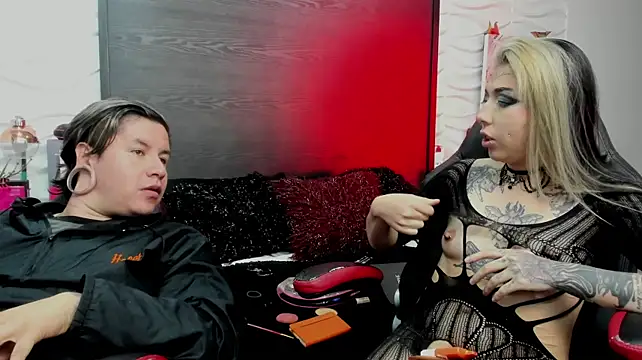 inkedsinners_ live cam preview