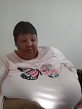 nancy111 live cam on StripChat