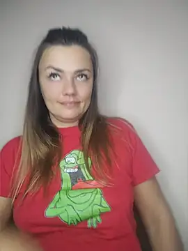 KrissSexi live cam on StripChat