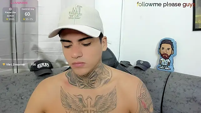 sweetlatinoboy webcam